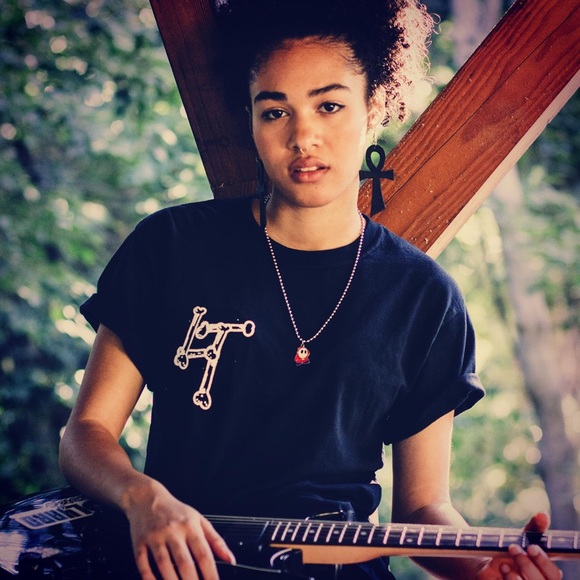 Meet your Posher, Benjamin AKA LUCK THREADS - Picture 3 of 7